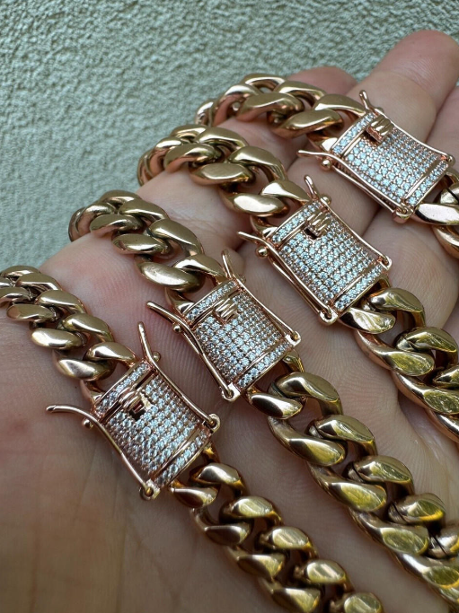 Miami Cuban Link Chain Necklace W. CZ Clasp - Rose Gold Plated Stainless Steel